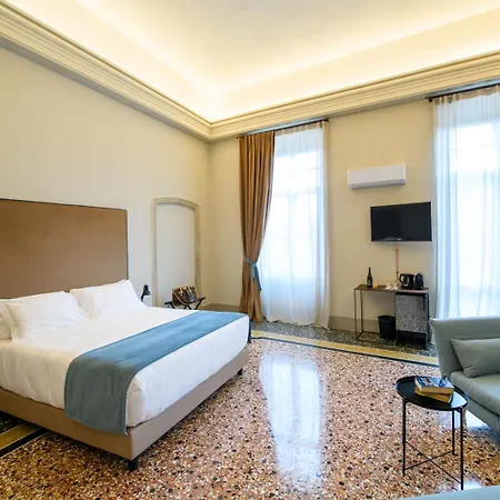 Palazzo Sertorio 4* غافي