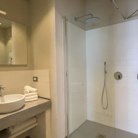 Palazzo Sertorio 4* 加维